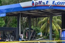 Hậu quả vụ đánh bom tại trạm xăng PTT ở tỉnh Narathiwat, miền Nam Thái Lan ngày 11/1. Ảnh: AFP.