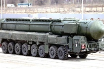 Tên lửa đạn đạo liên lục địa RS-24 Yars của Nga mang đầu đạn hạt nhân. Ảnh: MW.