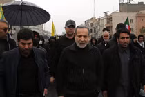 Ngoại trưởng Iran Abbas Araghchi (giữa) tham gia cuộc tuần hành truyền thống nhân Ngày Quds tại thủ đô Tehran vào ngày 13/3. Ảnh: Getty.