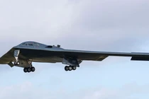 Hình ảnh một máy bay ném bom tàng hình B-2 của Mỹ đang bay. Ảnh: Getty.