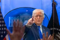 Tổng thống Mỹ Donald Trump trong một cuộc họp báo tại Nhà Trắng vào tháng 2. Ảnh: Shutterstock.