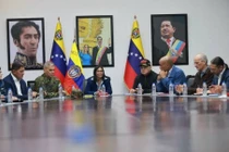 Một bức ảnh do bà Delcy Rodriguez, quyền Tổng thống Venezuela, đăng tải trên tài khoản Instagram của bà cho thấy bà đang tham dự một cuộc họp, sau khi Mỹ phát động cuộc tấn công vào Venezuela, bắt giữ Tổng thống Nicolas Maduro và vợ ông, Cilia Flores. Ảnh: Reuters.