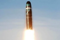 Vụ phóng tên lửa đạn đạo M51 của Pháp. Ảnh: MW.