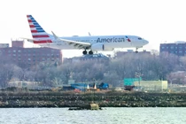 Bảng lương của phi công hãng American Airlines khiến nhiều người ngạc nhiên. Ảnh: Reuters.