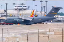 Hai máy bay vận tải C-17 của Không quân Mỹ đã được nhìn thấy tại Sân bay Quốc tế Thủ đô Bắc Kinh trong vài ngày qua. Ảnh: SCMP.