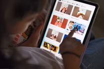 Theo luật định, trách nhiệm ngăn chặn trẻ em dưới 16 tuổi sử dụng mạng xã hội thuộc về các nền tảng truyền thông xã hội. Ảnh: Getty.