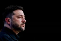 Tổng thống Ukraine Volodymyr Zelensky tham dự cuộc họp báo vào ngày diễn ra hội nghị thượng đỉnh các nhà lãnh đạo Liên minh châu Âu tại Brussels, Bỉ, ngày 18/12. Ảnh: Reuters.