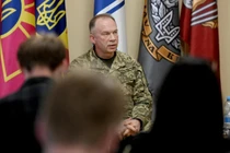 Ông Oleksandr Syrsky, đang nói chuyện với các nhà báo trong một cuộc họp ở Kiev vào ngày 22/6/2025. Ảnh: AFP.