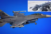 Máy bay chiến đấu F-16 và thiết bị tác chiến điện tử Angry Kitten. Ảnh: MW.