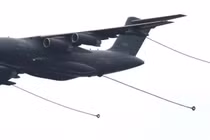 Máy bay tiếp dầu YY-20 của Trung Quốc. Ảnh: MW.