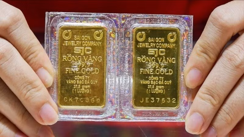 Vàng JSC bán ra hôm nay cao hơn ngày vía Thần Tài nhưng người mua vẫn lỗ vì chênh lệch giá mua vào bán ra. 