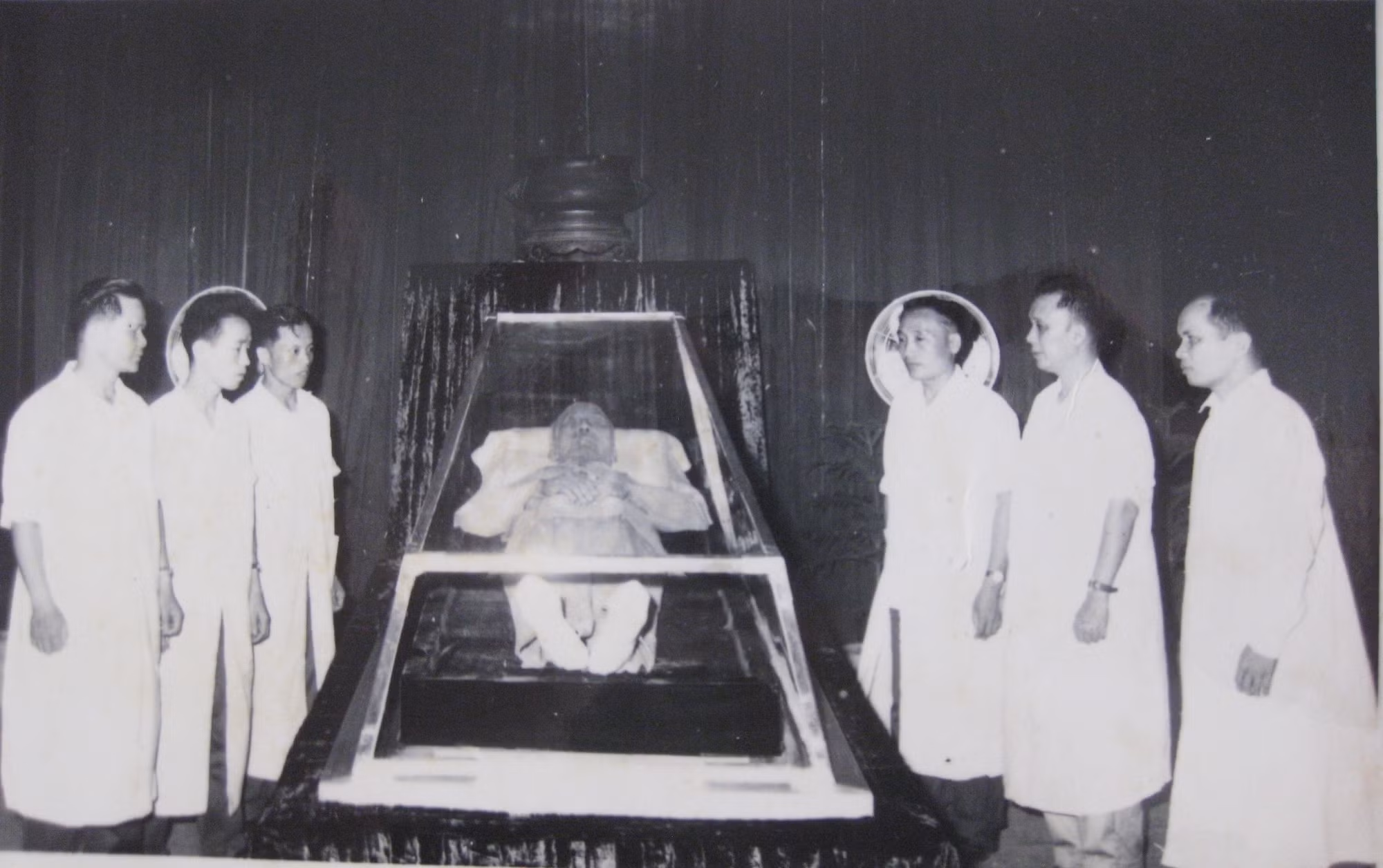 to-y-te-dac-biet-ben-thi-hai-nguoi-8755.jpg