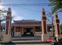 Chuyện ở hầm bí mật, nuôi giấu cán bộ giữa vòng vây địch tại căn cứ K20 ảnh 6 Nhà truyền thống K20 hiện đang lưu giữ các hiện vật, tài liệu, chứng tích của 1 thời đấu tranh kiên cường của cha ông ta.