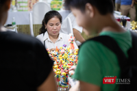 Mỹ Tâm, Noo Phước Thịnh "cháy hết mình" trong đêm khai mạc lễ hội ở Đà Nẵng, vạn khán giả ngất ngây ảnh 22 Trình diễn làm con tò he