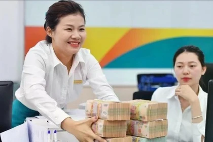 Vì sao ngân hàng ồ ạt tuyển quân sau làn sóng cắt giảm?