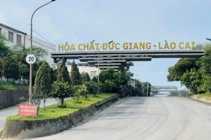 Vụ Hoá chất Đức Giang: Doanh nghiệp có giám đốc bị bắt là "gà đẻ trứng vàng" cho tập đoàn