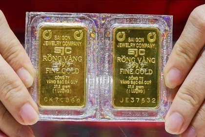 Vàng JSC bán ra hôm nay cao hơn ngày vía Thần Tài nhưng người mua vẫn lỗ vì chênh lệch giá mua vào bán ra. 