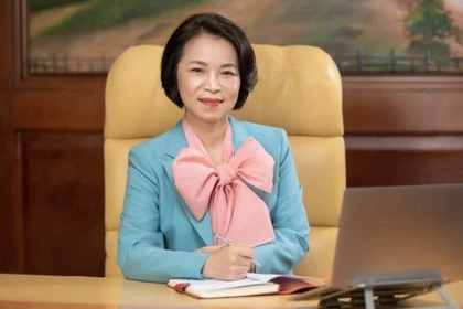 Bà Phạm Thu Hương.