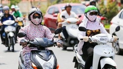 Chị Khánh Thy phải mất hơn 700 nghìn tiền xăng để đi làm mỗi tháng (Hình minh họa)