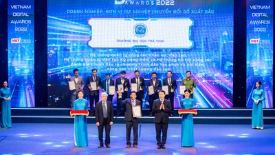 Đại học Trà Vinh được vinh danh tại Vietnam Digital Awards 2022