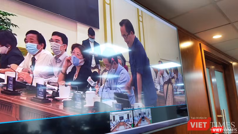 Nhiều chuyên gia kinh tế được mời dự tọa đàm sáng 5/5 tìm giải pháp (Ảnh: HB) Nhiều chuyên gia kinh tế được mời dự tọa đàm sáng 5/5 tìm giải pháp (Ảnh: HB)