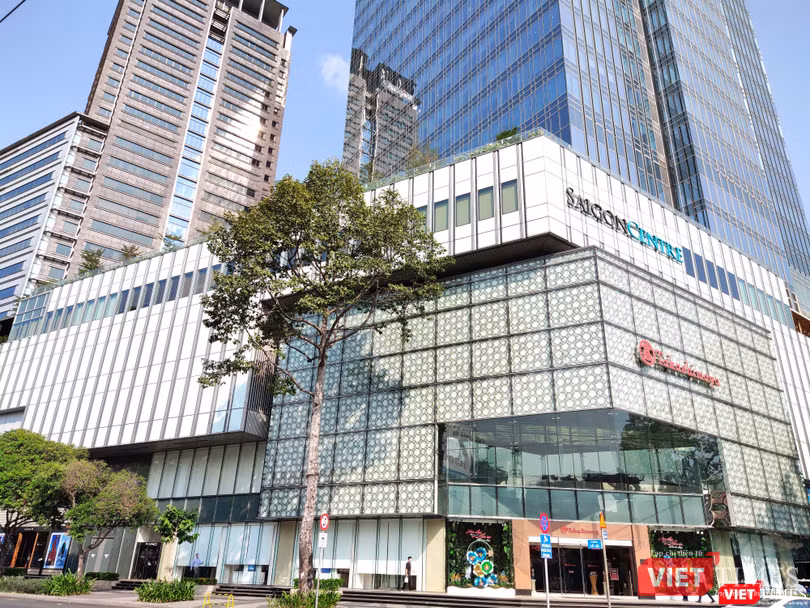 Cần nhiều giải pháp để hồi phục nền kinh tế TP.HCM khỏi ảnh hưởng COVID-19 (Ảnh: Hòa Bình) Cần nhiều giải pháp để hồi phục nền kinh tế TP.HCM (Ảnh: Hòa Bình)