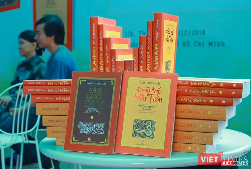 Hai bộ tiểu thuyết lịch sử đoạt Giải thưởng Nhà nước năm 2017 của nhà văn Hoàng Quốc Hải Hai bộ tiểu thuyết lịch sử đoạt Giải thưởng Nhà nước năm 2017 của nhà văn Hoàng Quốc Hải