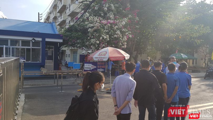 Hiện tại chỉ còn các SV tình nguyện được phép vào khu vực KTX