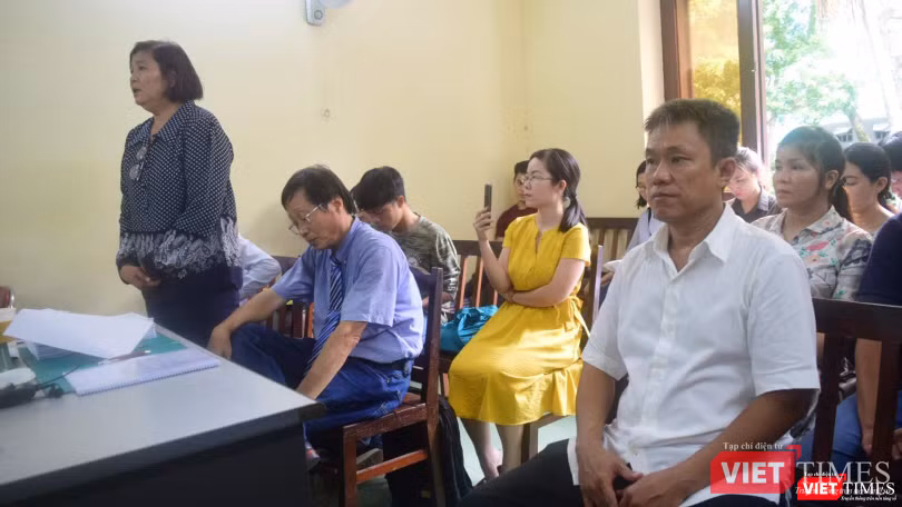 Bà Phan Thị Mỹ Hạnh phát biểu 