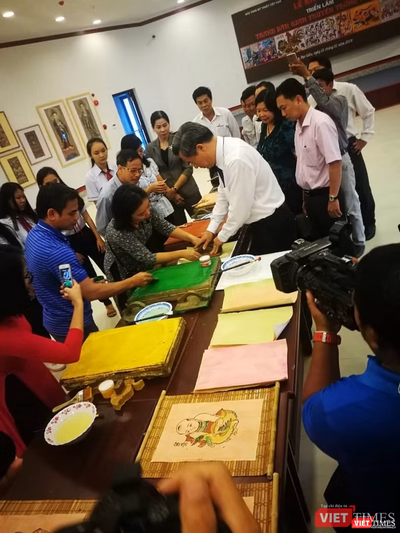 Gia tài văn hóa dân gian quý báu cần được nhiều người Việt đương đại trải nghiệm