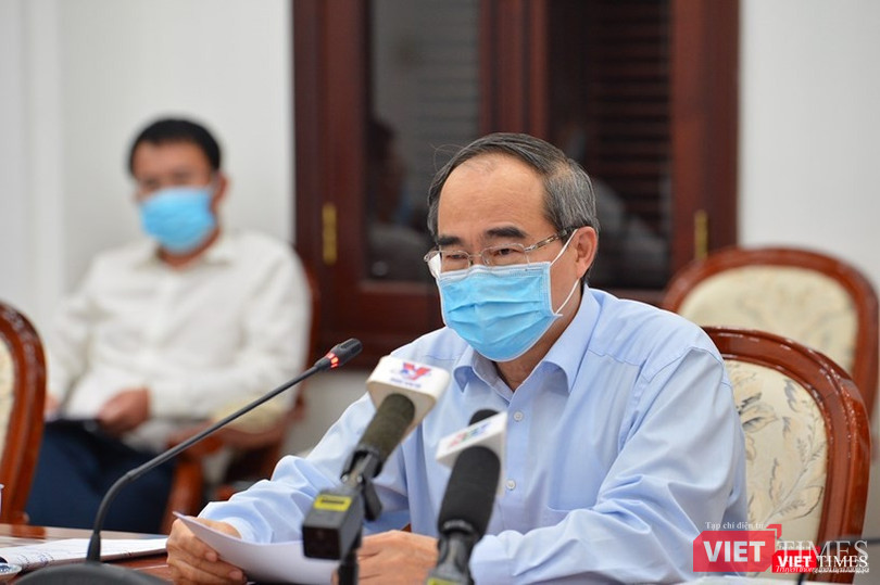 Bí thư Nguyễn Thiện Nhân tại cuộc họp phòng, chống COVID-19 (Ảnh: Việt Dũng)