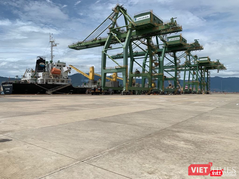 Một góc cảng Formosa Sơn Dương. Một góc cảng Formosa Sơn Dương.