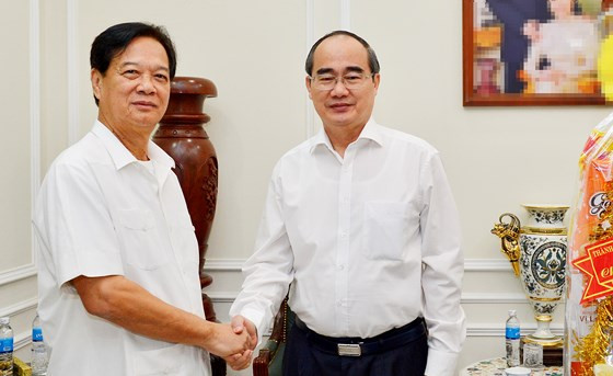 Bí thư Thành ủy TPHCM Nguyễn Thiện Nhân thăm, chúc tết nguyên Thủ tướng Nguyễn Tấn Dũng sáng 30/1/2019. (Ảnh: VIỆT DŨNG/SGGP)
