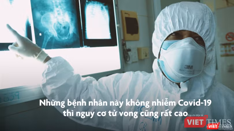 BS Trần Thanh Linh cùng các BS đang điều trị rất nhiều bệnh nhân nặng COVID-19 BS Trần Thanh Linh cùng các BS đang điều trị rất nhiều bệnh nhân nặng COVID-19