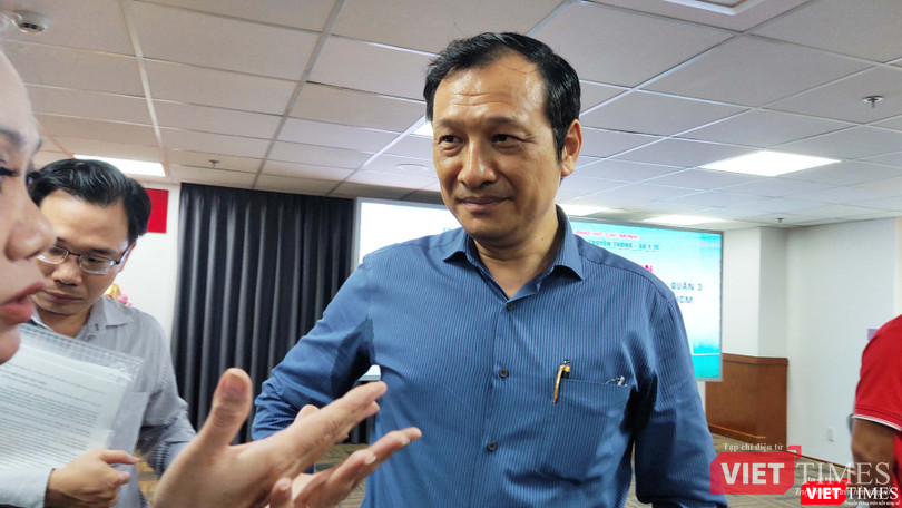 Đại diện cơ quan quản lý, ông Lê Hoài Nam, Phó Giám đốc Sở GD&ĐT TP.HCM cho rằng mâu thuẫn khó hòa giải (Ảnh: Hòa Bình) 