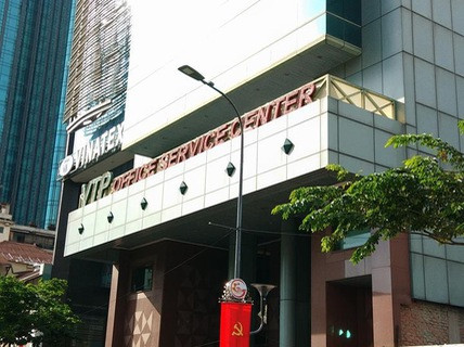 Việc đặt trụ sở tại VTP Office Service Center và dàn lãnh đạo gốc Hoa khiến Alpha King được đồn đoán thuộc hệ sinh thái Vạn Thịnh Phát. Nhưng... Việc đặt trụ sở tại VTP Office Service Center và dàn lãnh đạo gốc Hoa khiến Alpha King được đồn đoán thuộc hệ sinh thái Vạn Thịnh Phát. Nhưng...