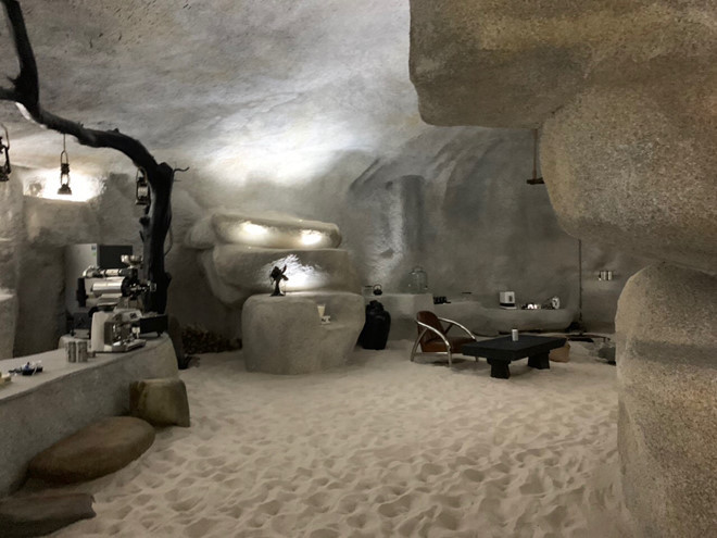 Lên M'Drắk thăm Đặng Lê Nguyên Vũ: Cuộc gặp gỡ trong hang đá ảnh 5 Lên M'Drắk thăm Đặng Lê Nguyên Vũ: Cuộc gặp gỡ trong hang đá - ảnh 3