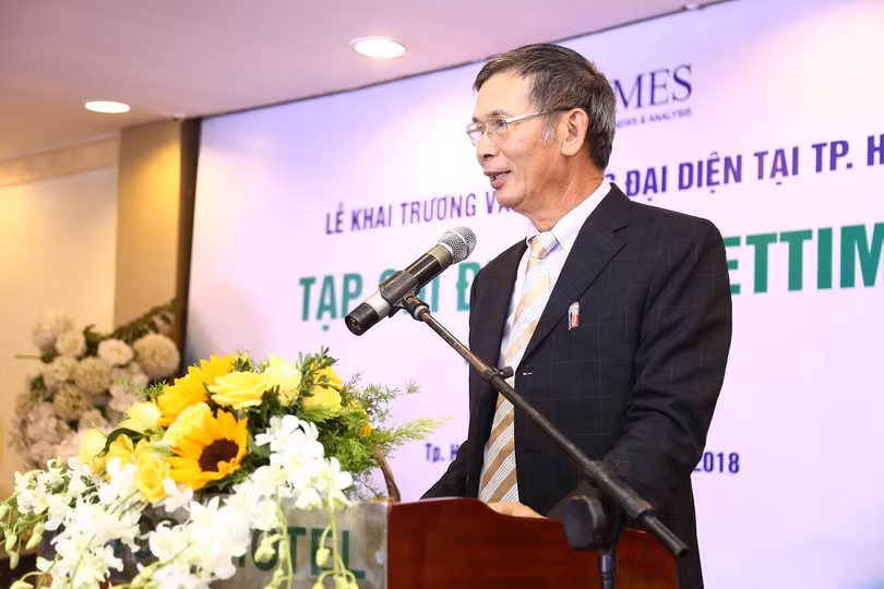 Phó Chủ tịch VDCA Nguyễn Văn Hảo nói Tạp chí điện tử VietTimes là "đứa con đẻ" của Hội Truyền thông số Việt Nam. Ông nhắn nhủ và mong Tp. HCM đón nhận, tạo điều kiện để tạp chí hội nhập, trưởng thành và phát triển, trở thành một tờ báo có chất lượng, có uy tín, có vị thế trên địa bàn. Phó Chủ tịch VDCA Nguyễn Văn Hảo nói Tạp chí điện tử VietTimes là "đứa con đẻ" của Hội Truyền thông số Việt Nam. Ông nhắn nhủ và mong Tp. HCM đón nhận, tạo điều kiện để tạp chí hội nhập, trưởng thành và phát triển, trở thành một tờ báo có chất lượng, có uy tín, có vị thế trên địa bàn.