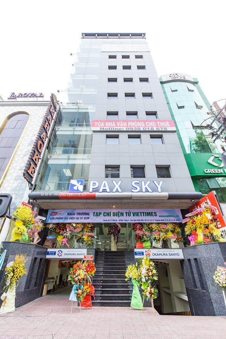 Rất nhiều những tình cảm trân quý, những lẵng hoa tươi thắm đã được các quý đồng nghiệp, đại diện cơ quan, doanh nghiệp, đối tác chuyển đến Văn phòng đại diện VietTimes tại Tp. HCM. Ban Biên tập Tạp chí điện tử VietTimes xin được đón nhận và trân trọng cảm ơn! Rất nhiều những tình cảm trân quý, những lẵng hoa tươi thắm đã được các quý đồng nghiệp, đại diện cơ quan, doanh nghiệp, đối tác chuyển đến Văn phòng đại diện VietTimes tại Tp. HCM. Ban Biên tập Tạp chí điện tử VietTimes xin được đón nhận và trân trọng cảm ơn!