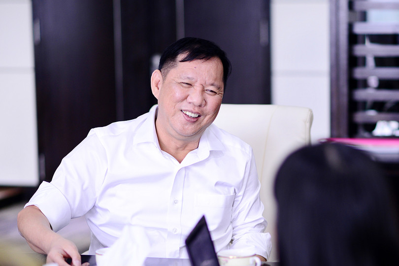 Ông Trần Lệ Nguyên tự tin công ty sẽ làm bánh ngon hơn thị trường. Ảnh: Tuyết Nga.