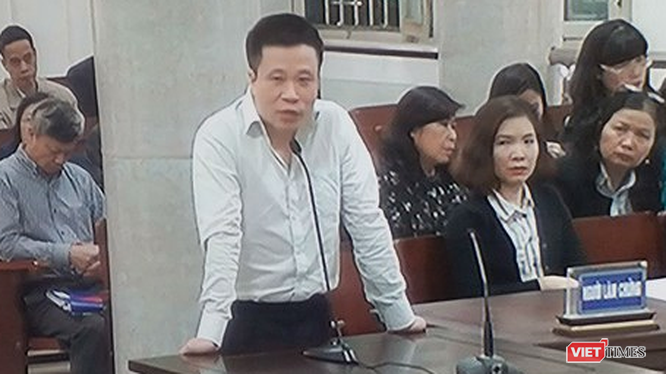 Ra tòa, ông Hà Văn Thắm mới thú thực về quy mô sở hữu OceanBank của bản thân: 62,9% -vượt xa con số trên sổ cổ đông và gấp nhiều lần các tỷ lệ giới hạn theo Luật các TCTD... Ra tòa, ông Hà Văn Thắm mới thú thực về quy mô sở hữu OceanBank của bản thân: 62,9% -vượt xa con số trên sổ cổ đông và gấp nhiều lần các tỷ lệ giới hạn theo Luật các TCTD...