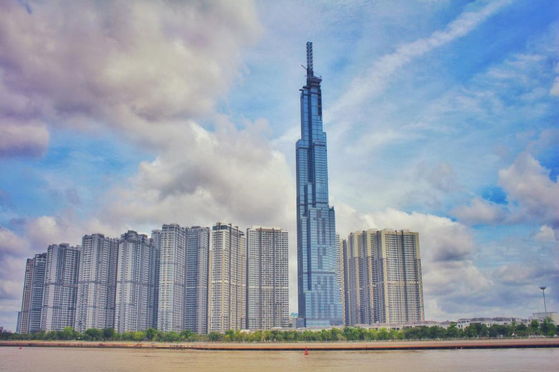 Land Mark 81 - tòa nhà đầu tiên của Việt Nam lọt vào top 10 tòa nhà chọc trời của thế giới không nằm ở quận 1 hay quận 3 mà ở quận Bình Thạnh Land Mark 81 - tòa nhà đầu tiên của Việt Nam lọt vào top 10 tòa nhà chọc trời của thế giới không nằm ở quận 1 hay quận 3 mà ở quận Bình Thạnh