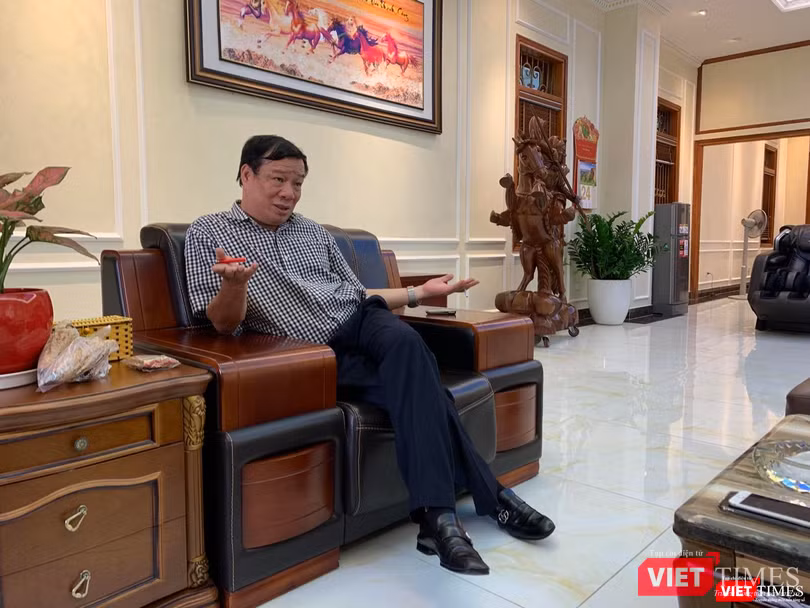 Chủ tịch HĐQT Pharbaco Ngô Nhật Phương. Chủ tịch HĐQT Pharbaco Ngô Nhật Phương.