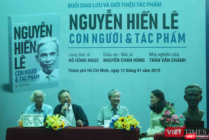 "Kim chỉ nam của học sinh" của học giả Nguyễn Hiến Lê là cuốn sách đổi đời đối với tôi" - Bác sĩ Đỗ Hồng Ngọc chia sẻ