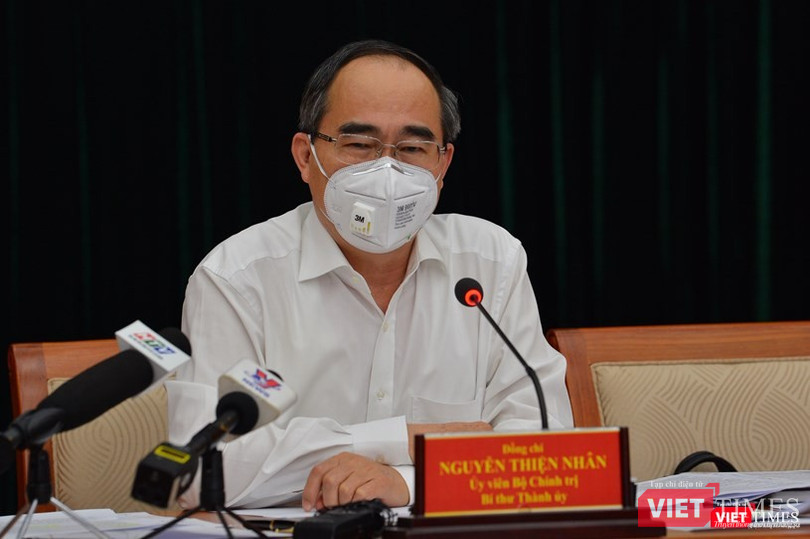 Bí thư Thành ủy Nguyễn Thiện Nhân tại cuộc họp Ban Phòng, chống Covid-26-3 (Ảnh-TTBC)