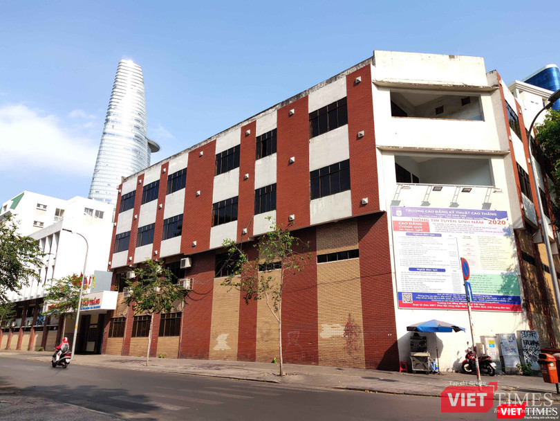 Nhiều đơn vị đã chuyển sang làm việc online (Ảnh: Hòa Bình) 