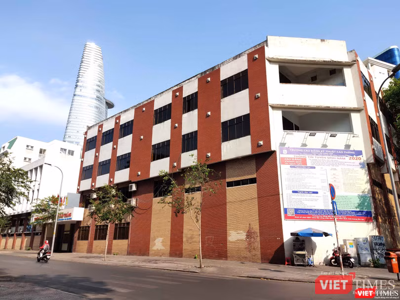 Nhiều đơn vị đã chuyển sang làm việc online (Ảnh: Hòa Bình) 