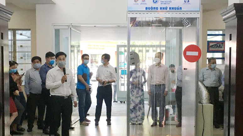 Ông Đoàn Kim Thành, Giám đốc Trung tâm Phát triển Khoa học và Công nghệ Trẻ phát biểu tại buổi ra mắt