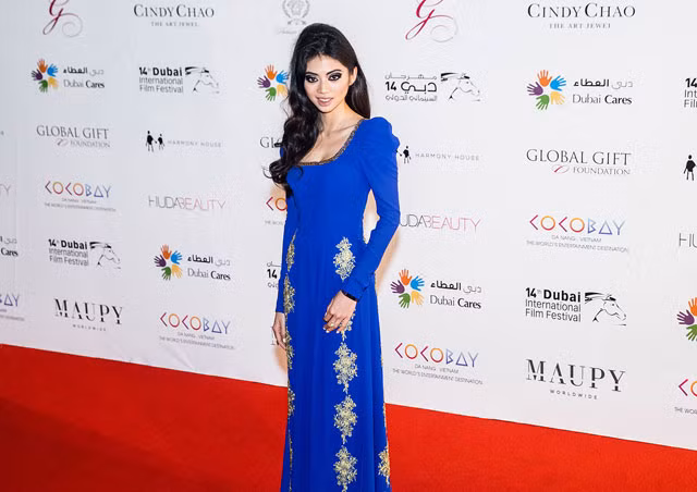 Cocobay Đà Nẵng từng một thời được truyền thông rầm rộ, cùng sự xuất hiện dày đặc của biểu tượng Coco Trần. Nữ doanh nhân 9x này từng được giới thiệu như một "yếu nhân" của Empire, với vai trò Phó Chủ tịch Tập đoàn. Theo tìm hiểu của VietTimes, bà Coco Trần tên thật là Trần Thu Hiền, phu nhân của Tổng Giám đốc Empire Nguyễn Thành Nam (SN 1986) và là con dâu của nhà sáng nghiệp Empire Nguyễn Đức Thành. Bà Hiền bộc lộ bản lĩnh từ khá sớm và là con gái của đại gia Thuyết "buôn vua" nức tiếng một thời. (Ảnh: Internet)