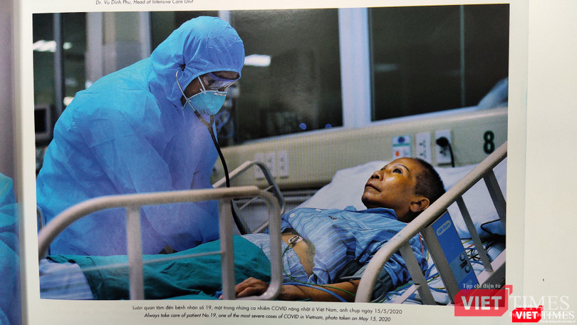 TS.BS Vũ Đình Phú - Trưởng khoa Hồi sức tích cực - BV Bệnh Nhiệt đới Trung ương chăm sóc BN19